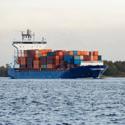 Stabilne duże przestrzenie DDP żeglugi morskiej z Chin do USA