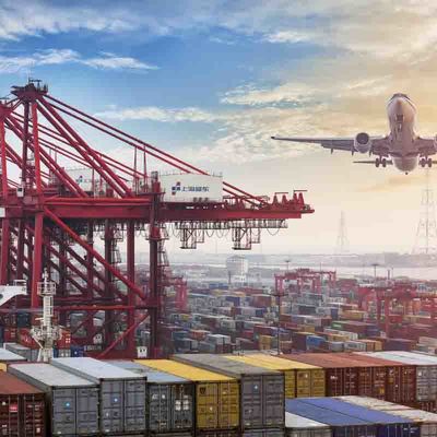 Itália Gênova Roma Milão Nápoles Florença Bari Ferrovia DDP Transportador de mercadorias Porta a porta Serviço Capacidade de carregamento e descarregamento
